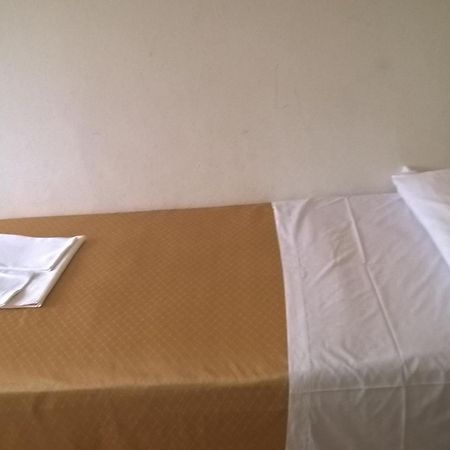 Hotel Parigi Castel San Pietro Terme Ruang foto