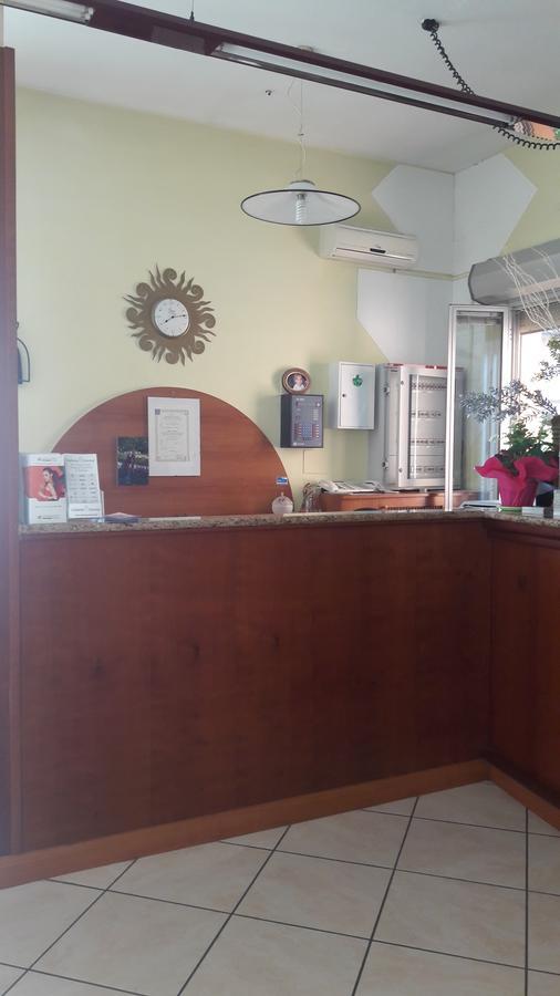 Hotel Parigi Castel San Pietro Terme Bagian luar foto